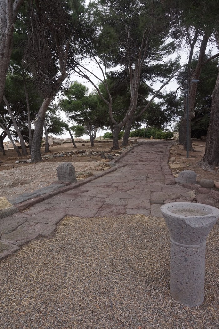 pozostałości ulicy zbudowanej przez Rzymian